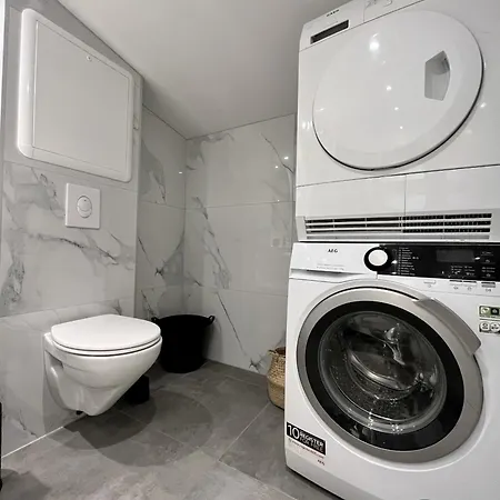 Apartment Exclusive In Historical House, *